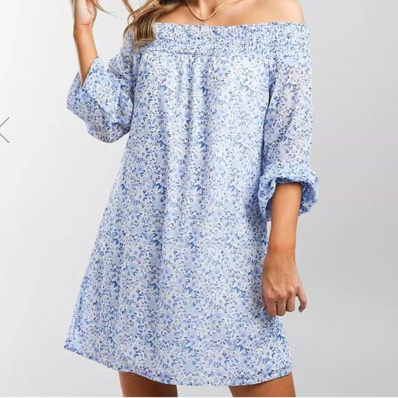 NWT Daytrip Smocked Off Shoulder Blue White Floral Dress - Size Small - Picture 1 of 6